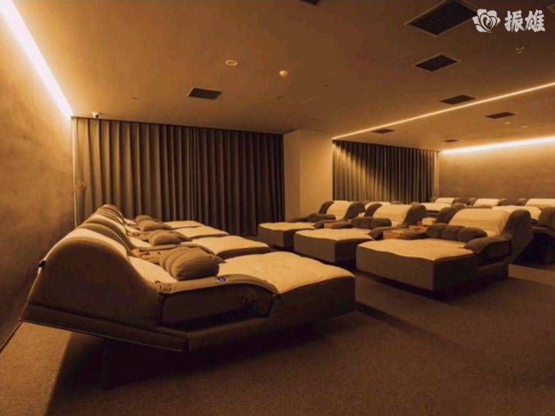 重庆老街深巷，男士按摩放松指南