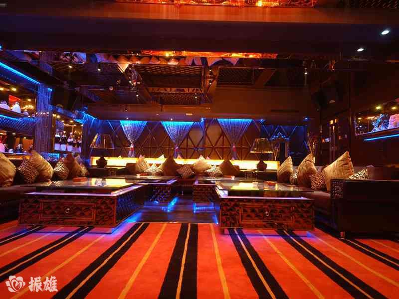 重庆沉浸式商务KTV:主要类型与消费特点