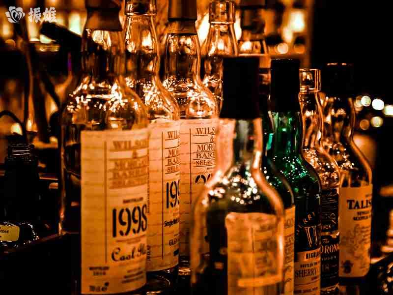 重庆酒吧的独特魅力，九街与热门区域探店攻略